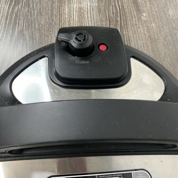 Instant Pot IP-DUO80 V2 8 Quart Pressure Cooker Lid Only Replacement Part - Picture 2 of 5